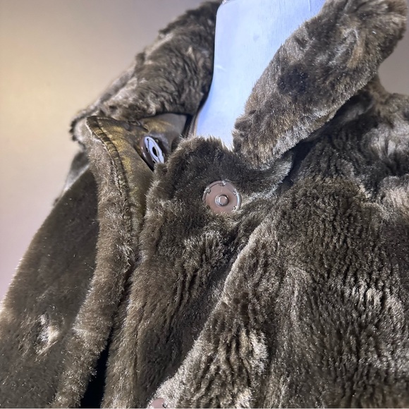 Vintage Faux Fur Coat - Picture 9 of 9